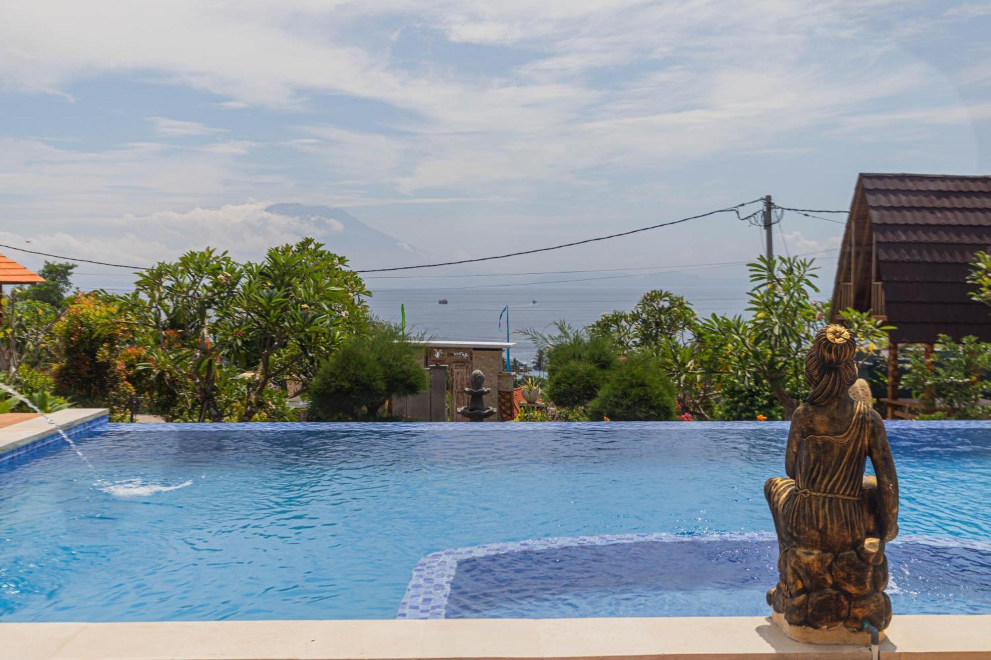 Hotel D'Arya Sea View Batununggul Zewnętrze zdjęcie