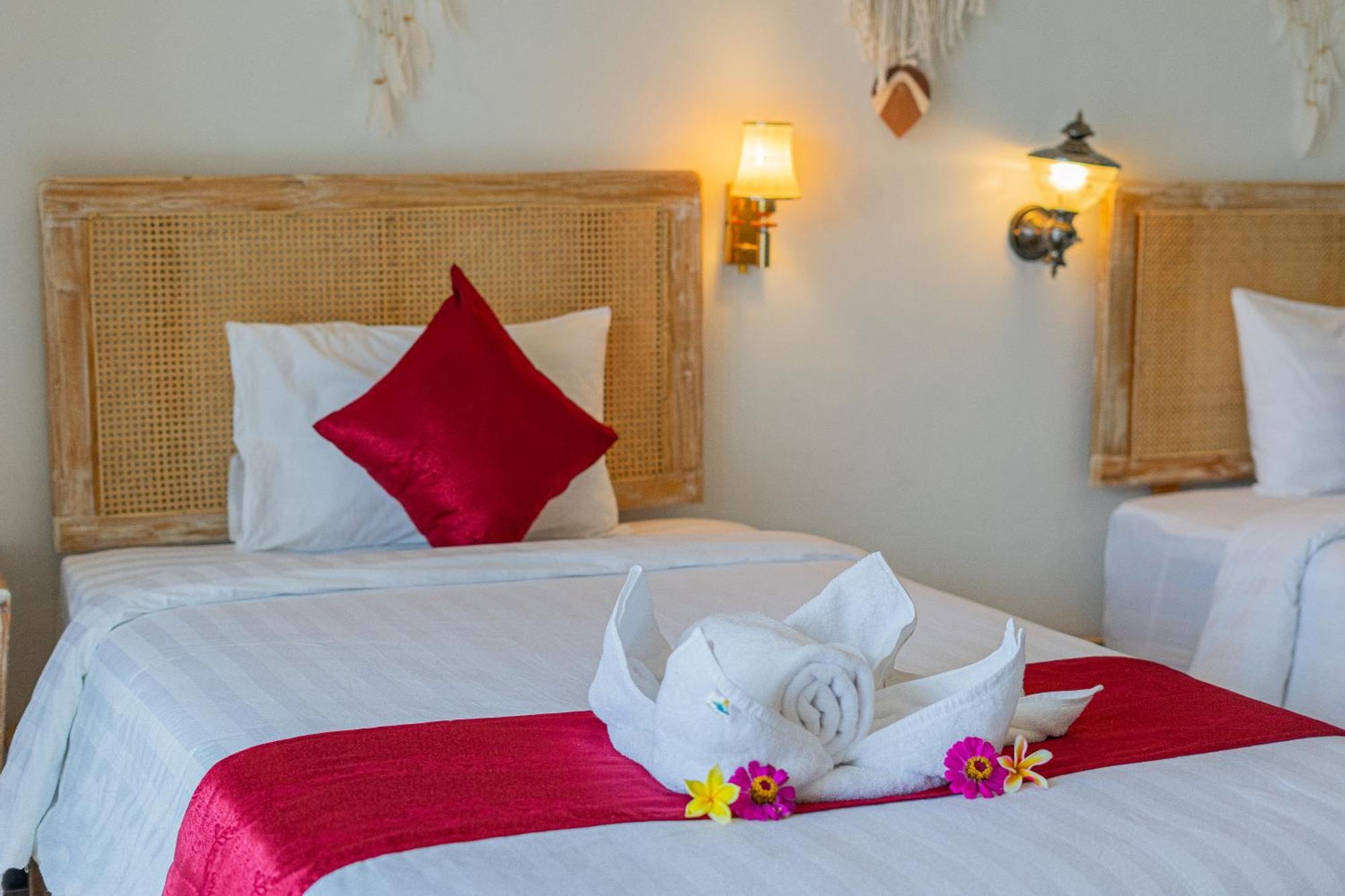 Hotel D'Arya Sea View Batununggul Zewnętrze zdjęcie