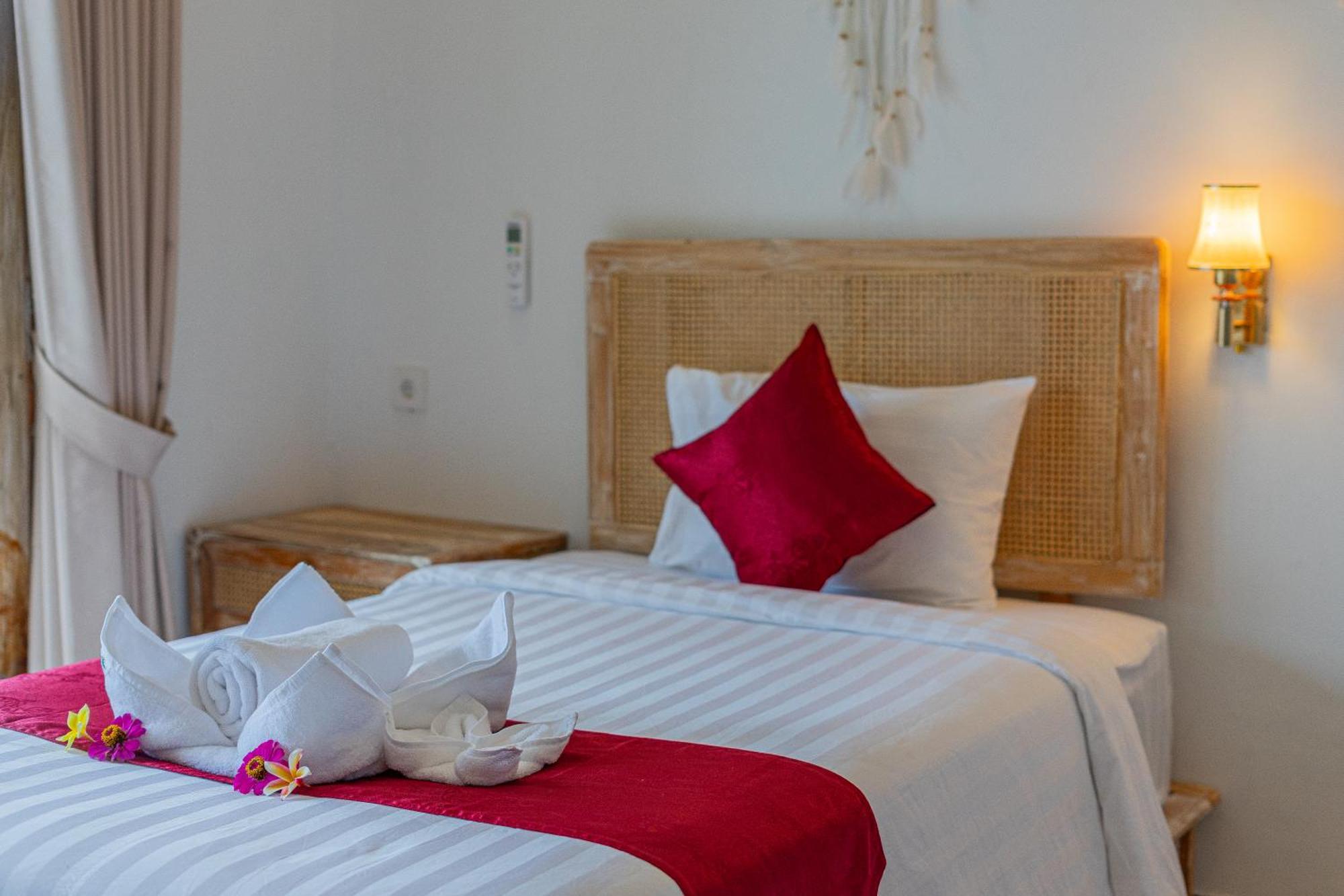 Hotel D'Arya Sea View Batununggul Zewnętrze zdjęcie